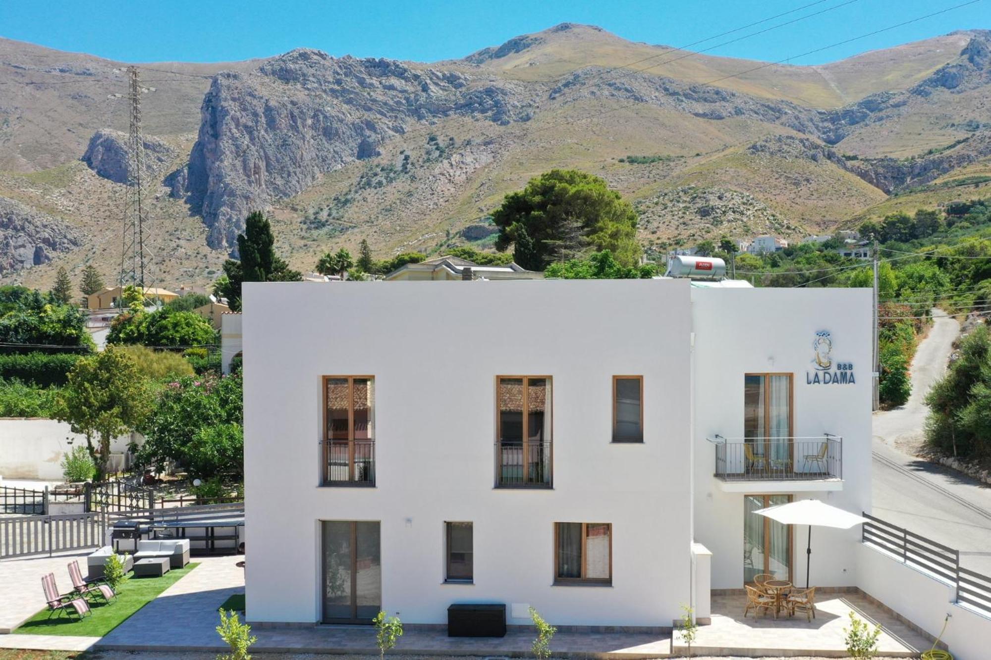 Bed and Breakfast La Dama San Vito Lo Capo Exterior foto